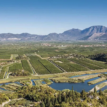 Appartement One-bedroom In Komarna Komarna