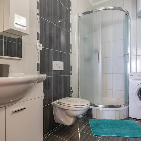 One-bedroom In アパート *