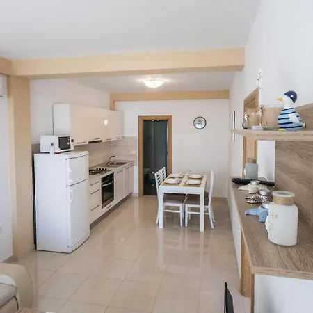 Lejlighed One-bedroom In Komarna Komarna