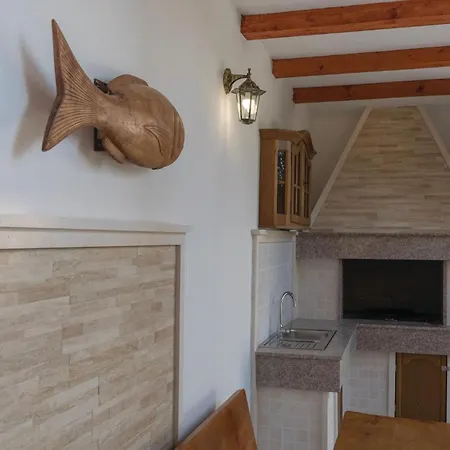1 Bedroom Amazing In Komarna * Klek