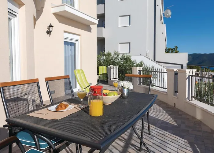 One-bedroom In Apartament Komarna